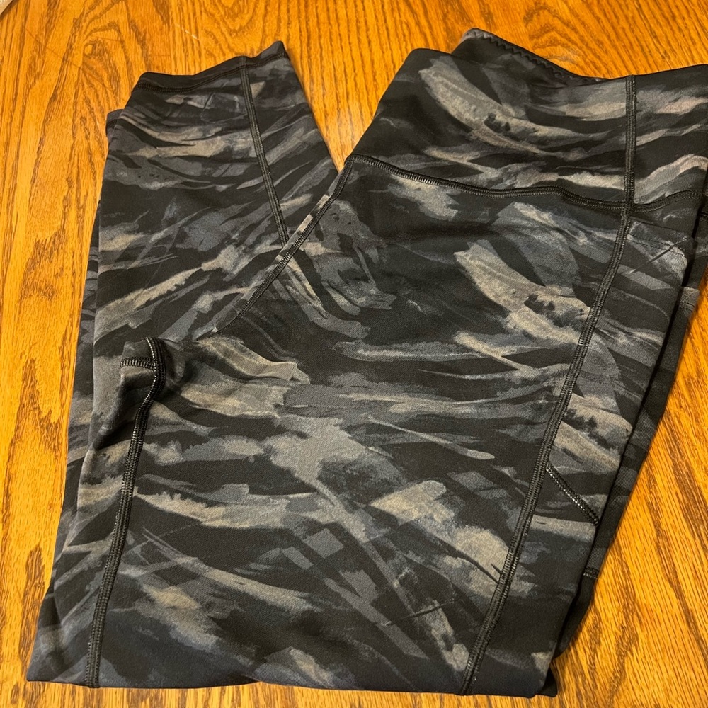 Victoria’s Secret leggings